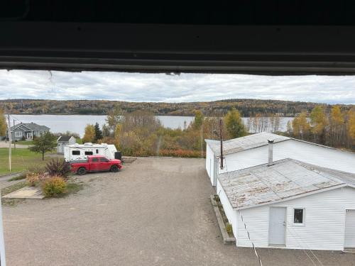le 4 et demi in Lac-Bouchette (QC)