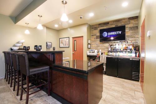 Cobblestone Inn and Suites Devils Lake - 편의 시설/서비스