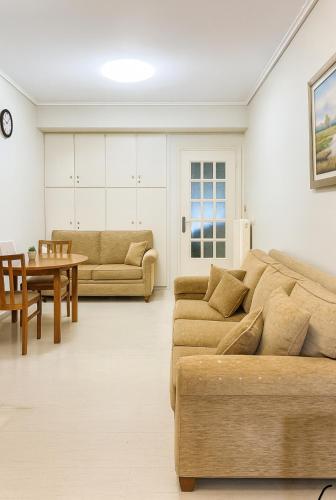 Mamour Apartments, Near Tram & 8' to Beach, Queen Bed Comfort, Atény (fotografie 2)