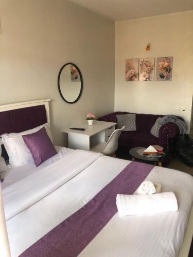 Belaire BnB Ruaka 3 in รูอากา