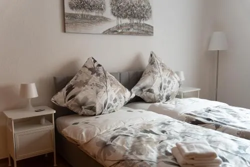 Casaba Suite 2-150qm-4 Rooms-Free Private Parking-House with garden in Hannover, Deutschland