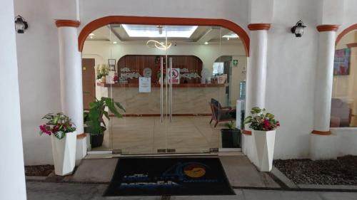 大堂, 馬貝拉酒店 (Hotel Marbella) in 曼薩尼約市中心
