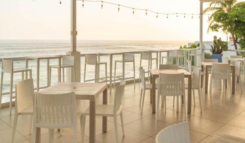 Restoranas, Hotel Los Farallones in La Libertad