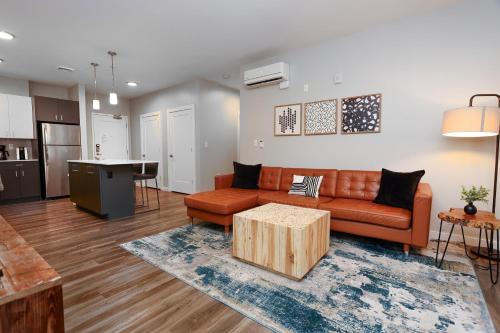 Luxury Apartment with Gym, Steps From Commuter Rail #2009 in Natick (MA)