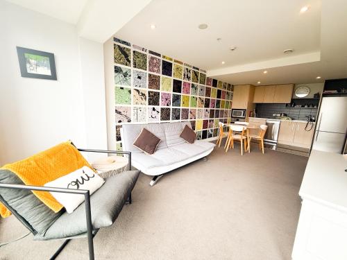 The Rugby Street Studio-Civic and Chic in Mount Victoria
