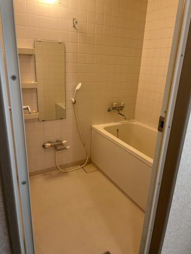 Two bedroom Osaka guesthouse accommodating 3 5 people