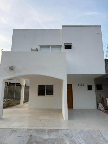Ieeja, La casa blanca in Mezcales