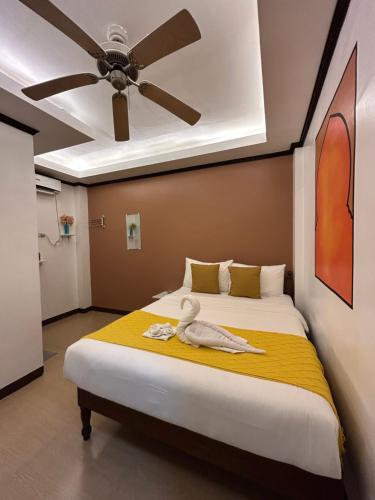 room detail thumbnail 0