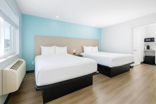 Travelodge by Wyndham LAX South - main image