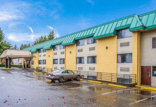 Quality Inn & Suites Lacey I-5 - image 2