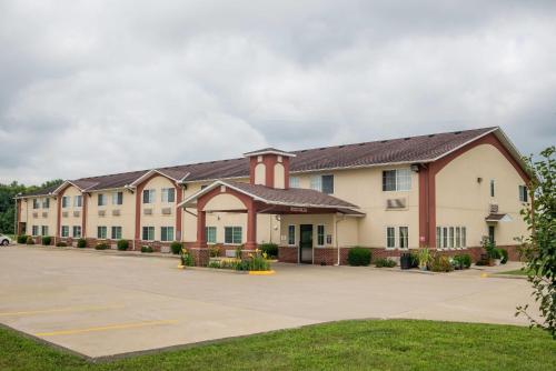 Super 8 by Wyndham Mt. Carmel IL in Mount Carmel, USA