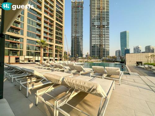 High Rise Studio Haven in Business Bay 