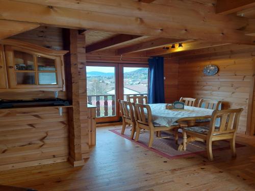 Iekārtas, Chalet in Vosges near Ski Slopes in Saint-Maurice-sur-Moselle