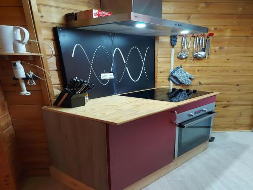 virtuve, Chalet in Vosges near Ski Slopes in Saint-Maurice-sur-Moselle