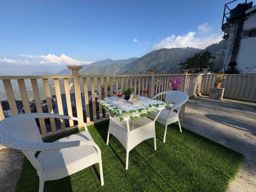 Hotel Mini Switzerland in Dalhousie