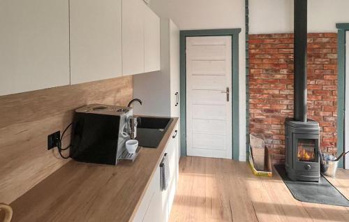virtuve, 1 Bedroom Cozy Home In Prokowo in Sianowska Huta
