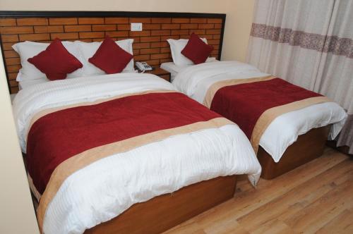 Deluxe Triple - 1 Double Bed and 1 Single Bed