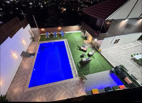 panorama boutique in Jericho