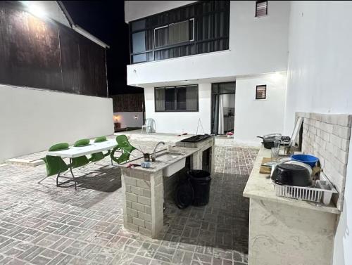 panorama boutique in Jericho