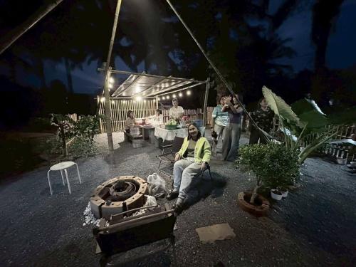 บ้านเพื่อนโฮมสเตย์ เขาพนม Friend House Homestay in Khao Phanom