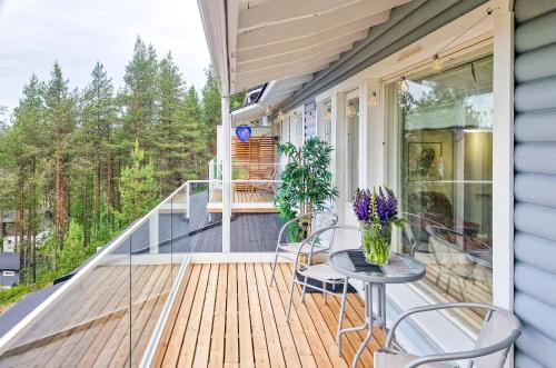 Facilities, Ukonpuoti 15-16 on top of hill and lake views Incl Sauna in Hyrynsalmi