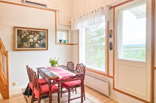 Facilities, Ukonpuoti 15-16 on top of hill and lake views Incl Sauna in Hyrynsalmi