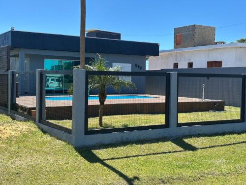 Casa de praia com piscina in Arroio do Sal