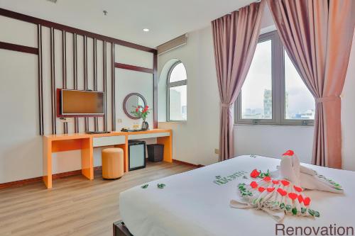 Dylan Hotel Danang Room Type - Suite with City View