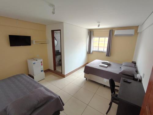2 twin beds