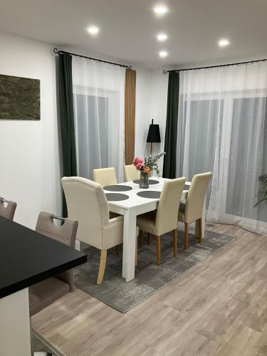 Moderne Einliegerwohnung nähe Ingolstadt und Bad Gögging (Moderne Einliegerwohnung nahe Ingolstadt und Bad Gogging) in Munchsmunster