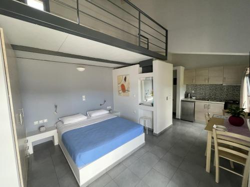 Zathea Apartments in Agia Pelagia Kythira