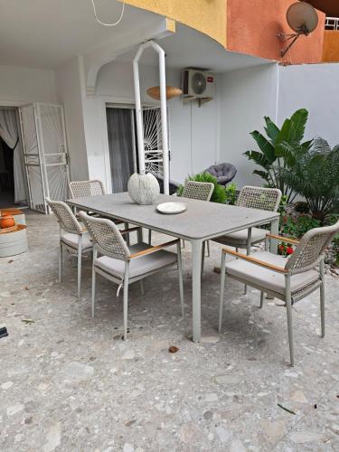 Elegant apartment for a seaside stay in Ла Сомоне