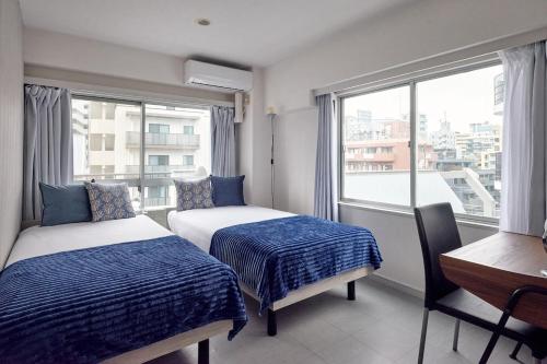 Tokyo Tower Roppongi walk 4 bed, Direct bus to Shibuya
