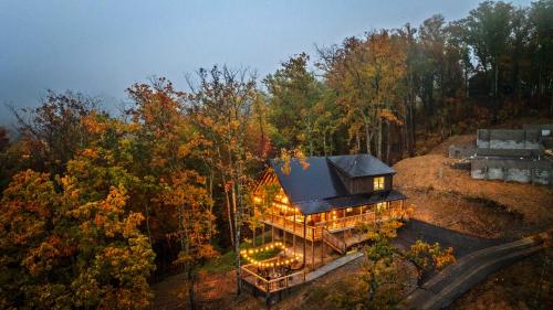 Cozy Mountaintop Cabin with Firepit, HotTub & Views!
