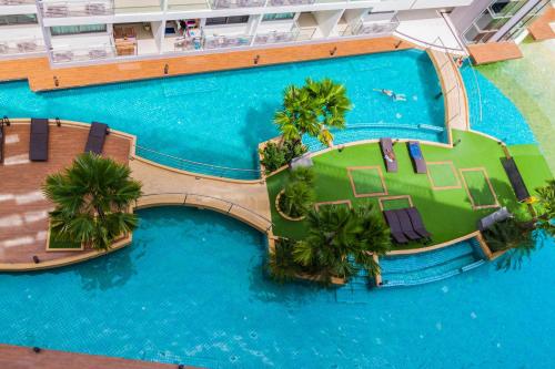 Laguna Beach Resort 1 by Pattaya Sunny Rentals - 수영장