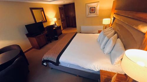 1 queen bed