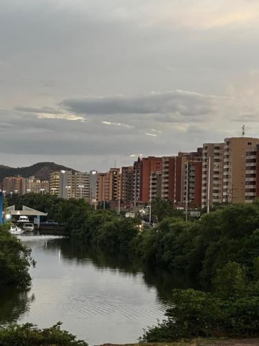 Apartamento Exclusivo Av Principal LECHERIA in Puerto La Cruz