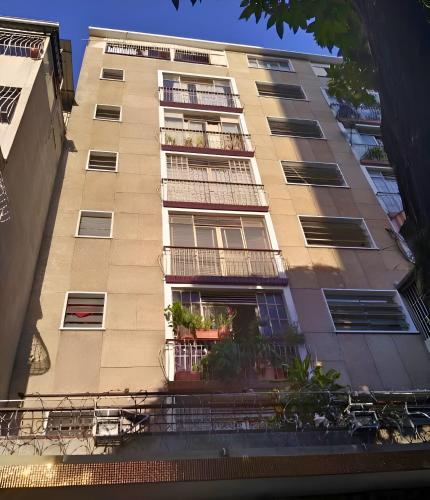 Exterior view, Apartamento Remodelado y Equipado con 2 Habitaciones ubicado en la mejor zona del Centro de Caracas  in San Bernardino