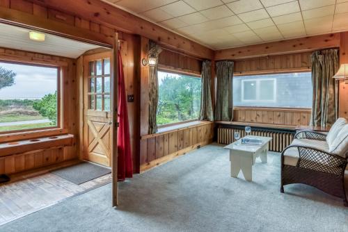 The Tides 4 Br home by RedAwning – Seaside, OR
