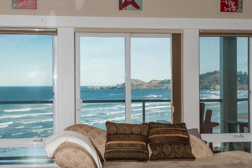 Michael's Beach Place at Shoreline Ridge - main image