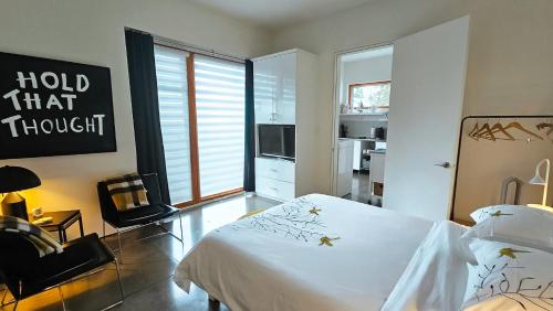 The Cube Cow Bay Suite in 科威恰灣