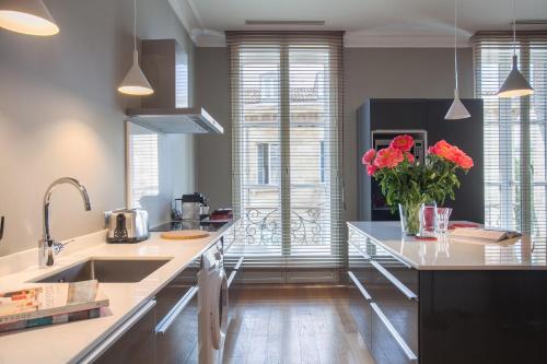 Appartement T4 cours de l'intendance, Bordeaux (photo 8)