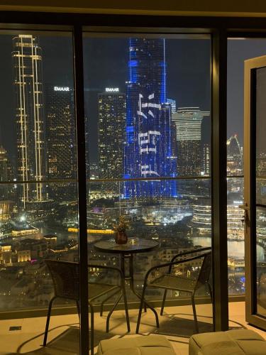 Full Burj Khalifa View 3min Walk to Dubai Mall 29th floor - image 2
