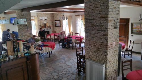 Hotel Margjeka - image 5