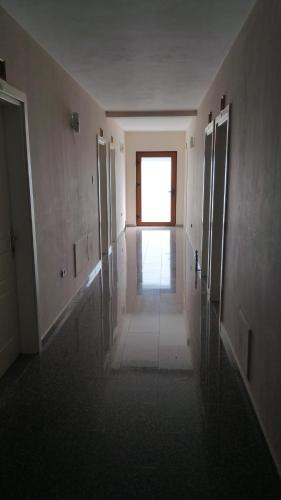 Hotel Margjeka - image 8
