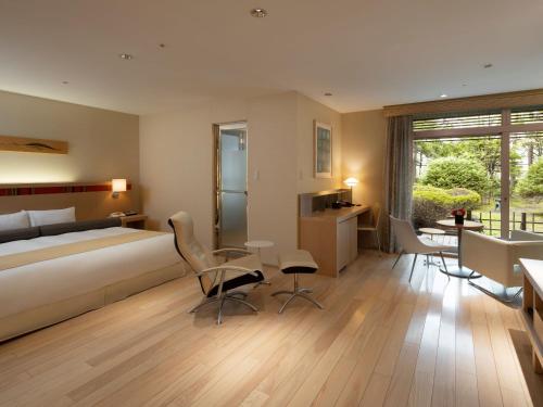 room detail thumbnail 0