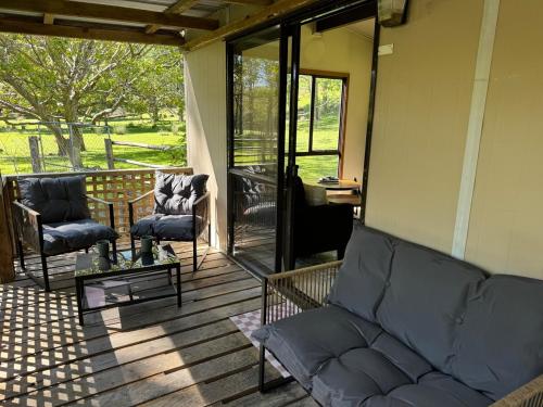 Deerview Cabin in Coastal Mataikona in Whakataki