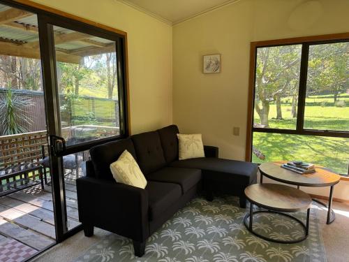 Deerview Cabin in Coastal Mataikona in Whakataki