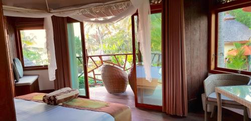 room detail thumbnail 0