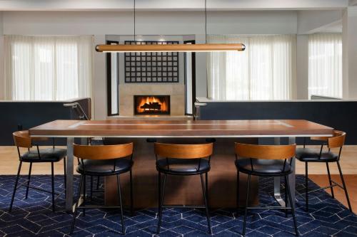 Courtyard by Marriott San Antonio Downtown - image 10